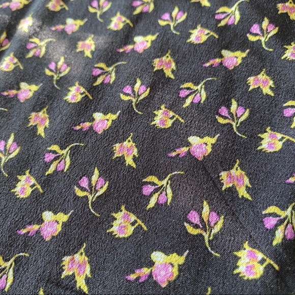 NWOT Loft Exposed Shoulder Floral Blouse - Picture 6 of 10